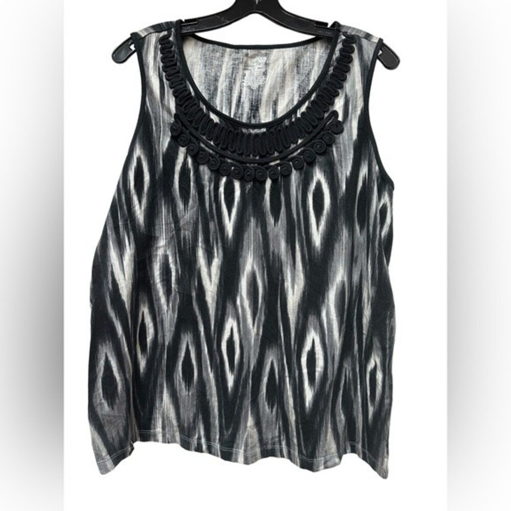 St. John’s Bay Embroidered Top Size 1X